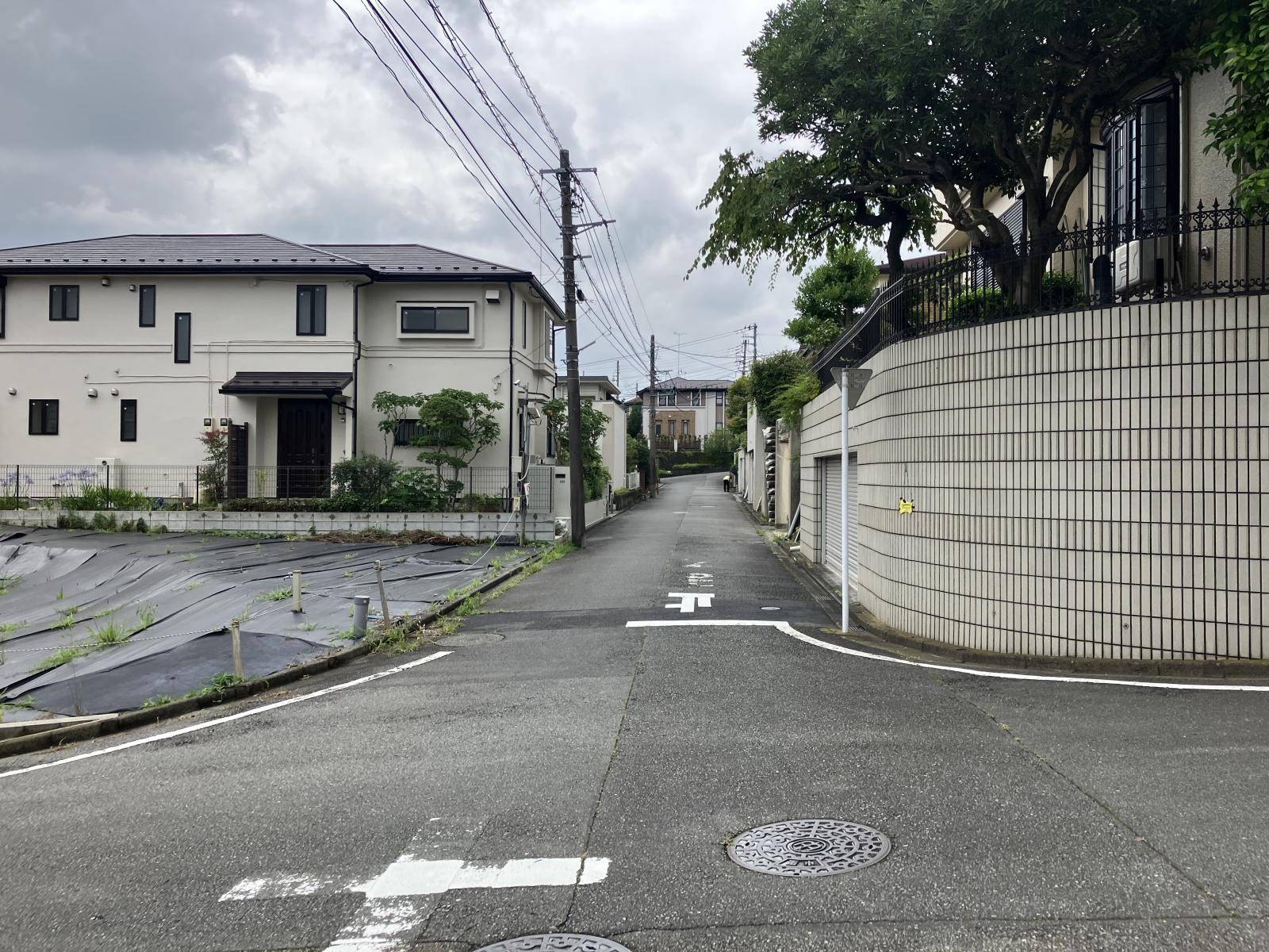 道路南西側　幅員：約5ｍ公道