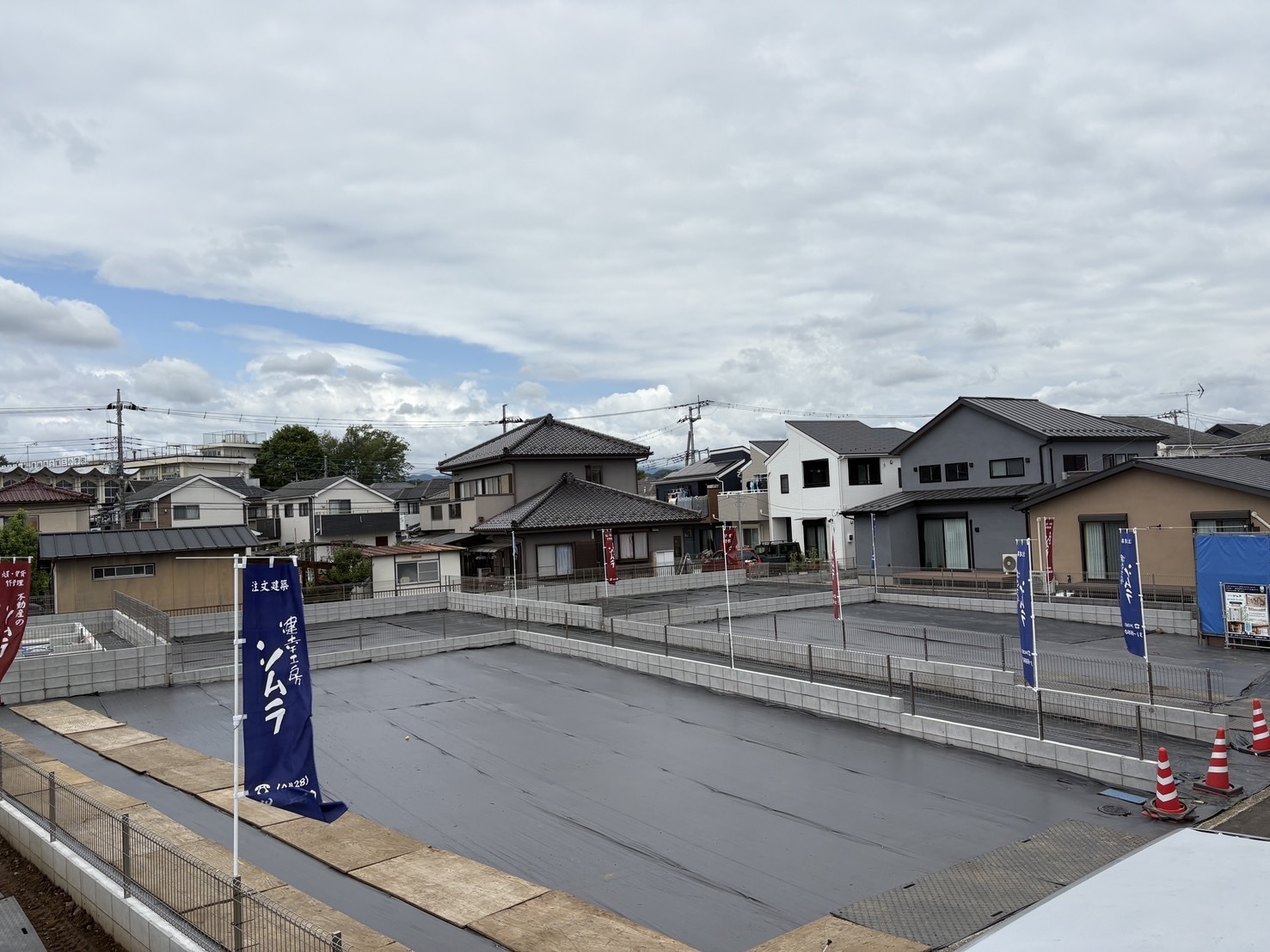 全体写真50坪以上の広い土地になります。