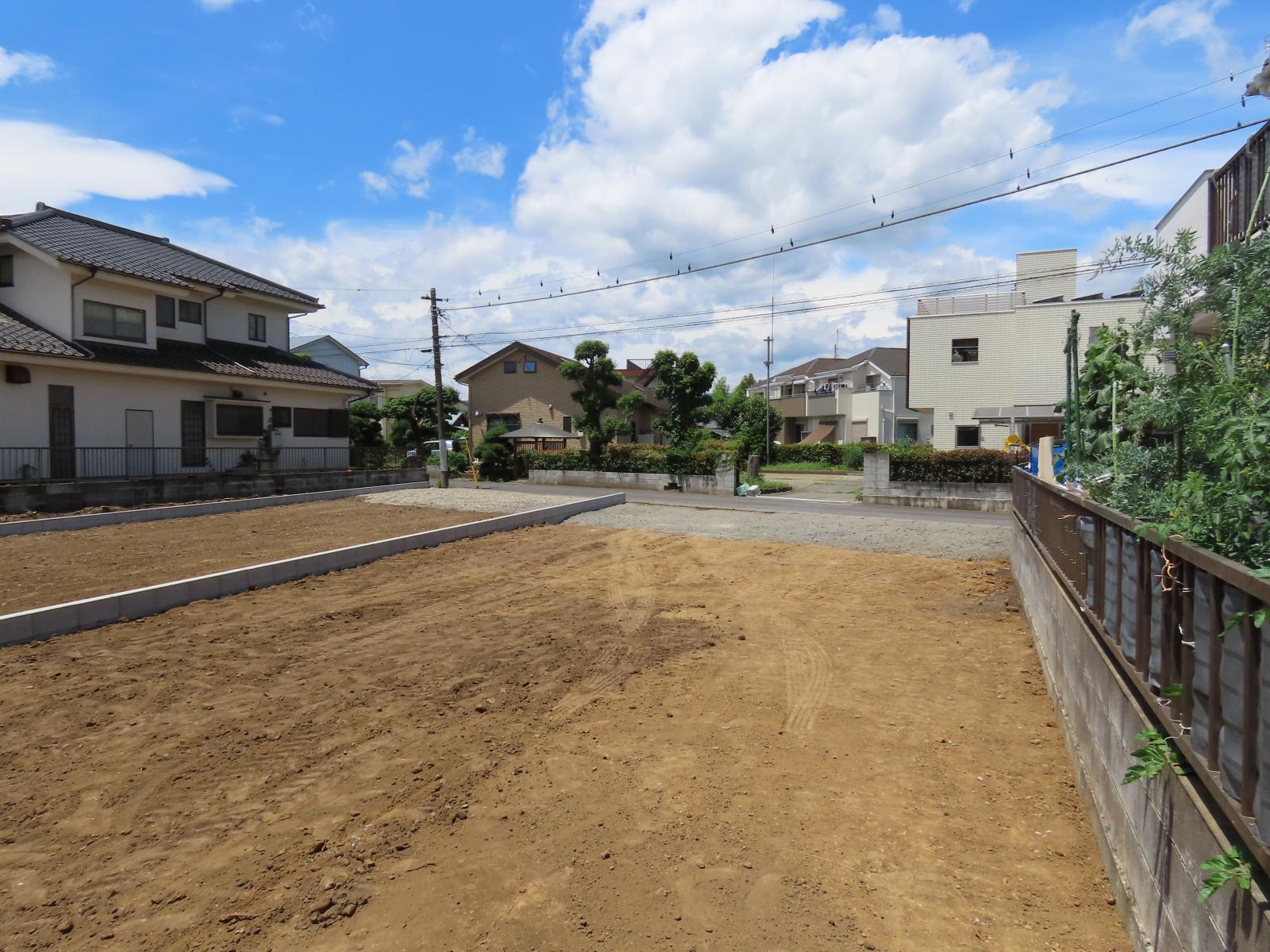外観（敷地内から）①号区
