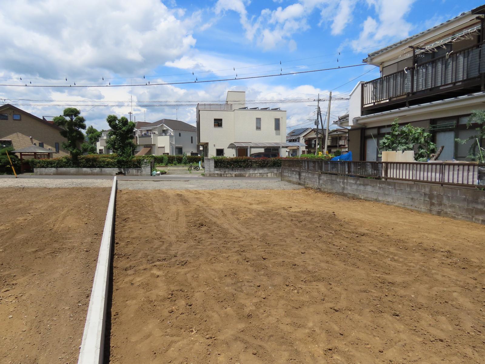 外観（敷地内から）①号区