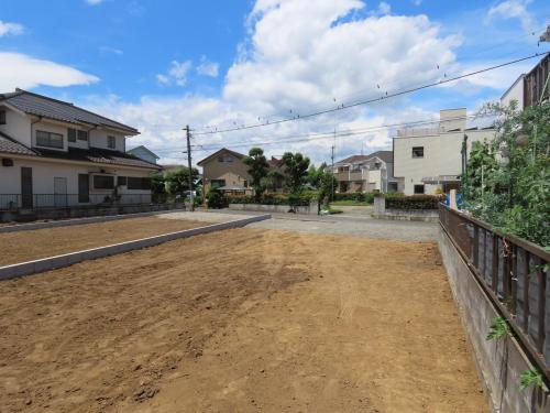 外観（敷地内から）①号区